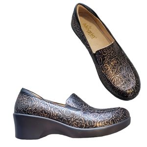 Alegria Emma Bronze Bouquet shoes